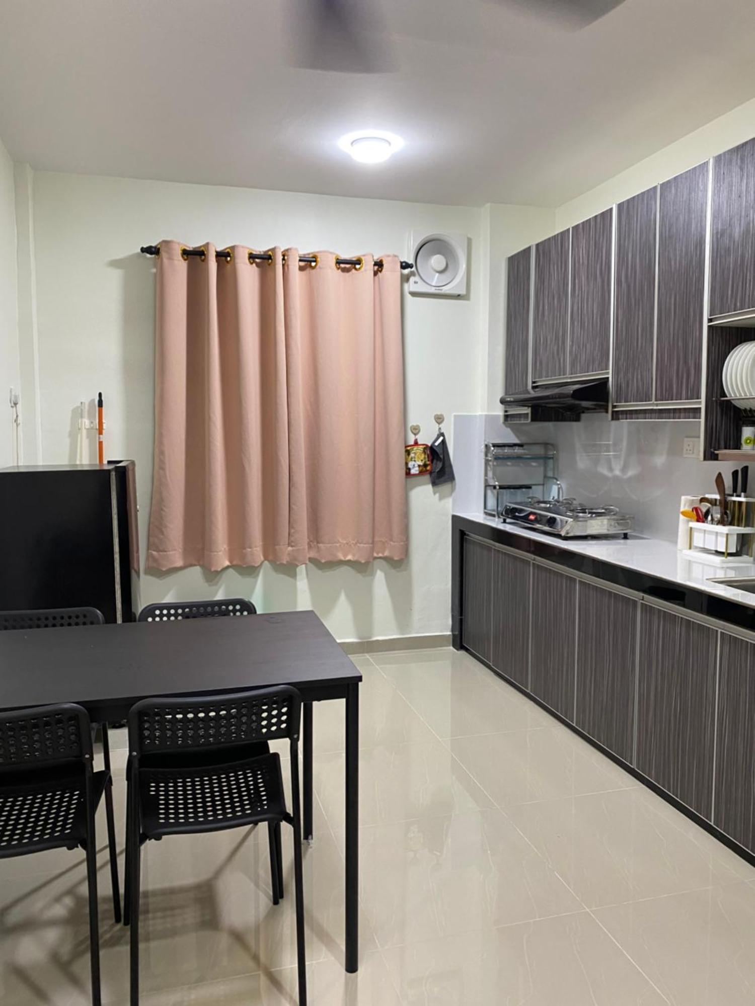 I-go Subang Airport Homestay Shah Alam